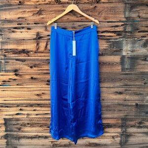 HOUSE OF HARLOW 1960 | NWT Elegant Blue Satin Wide Leg Pants L